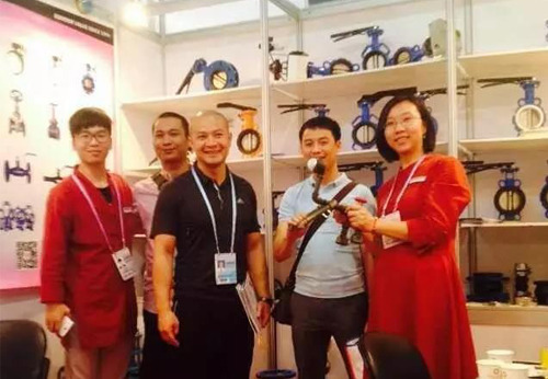 般德閥門參加展會團(tuán)隊(duì)